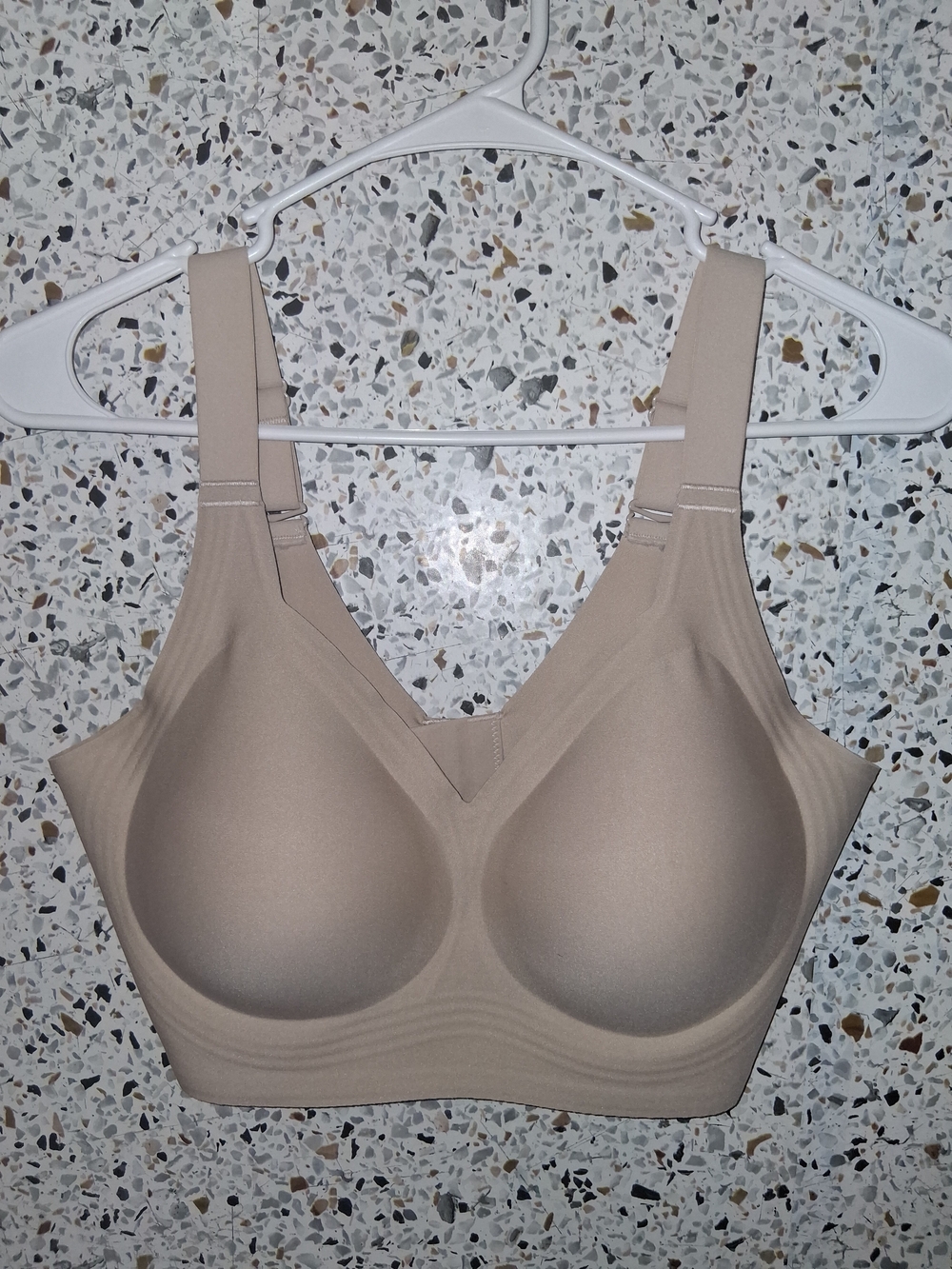 Women's Everyday Bra Size Large Nude Padded No Wires Unbranded